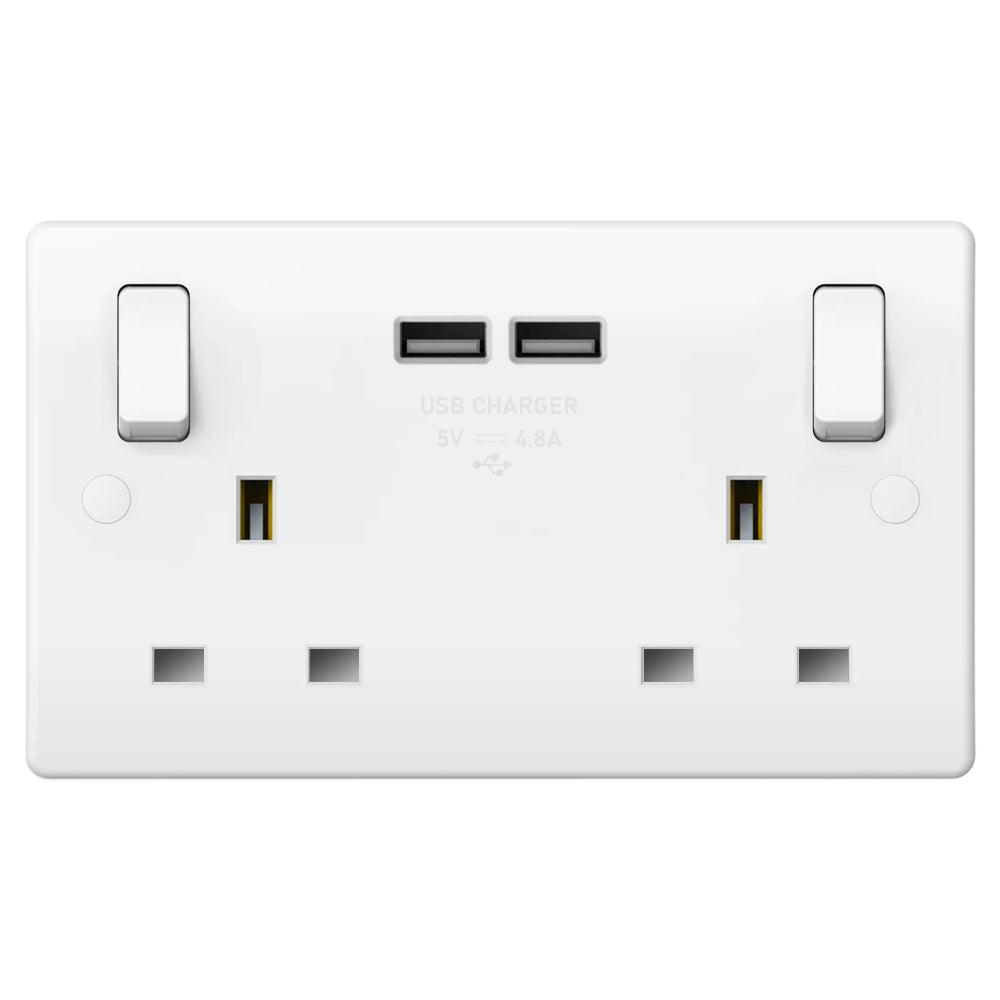 Caradok 2G 13A Switched Socket 2 USB A 4.8A